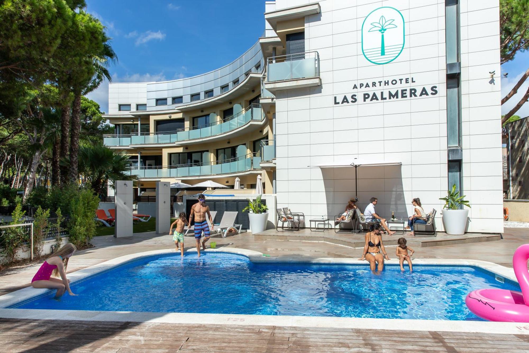 Aparthotel Las Palmeras Castelldefels Exteriér fotografie